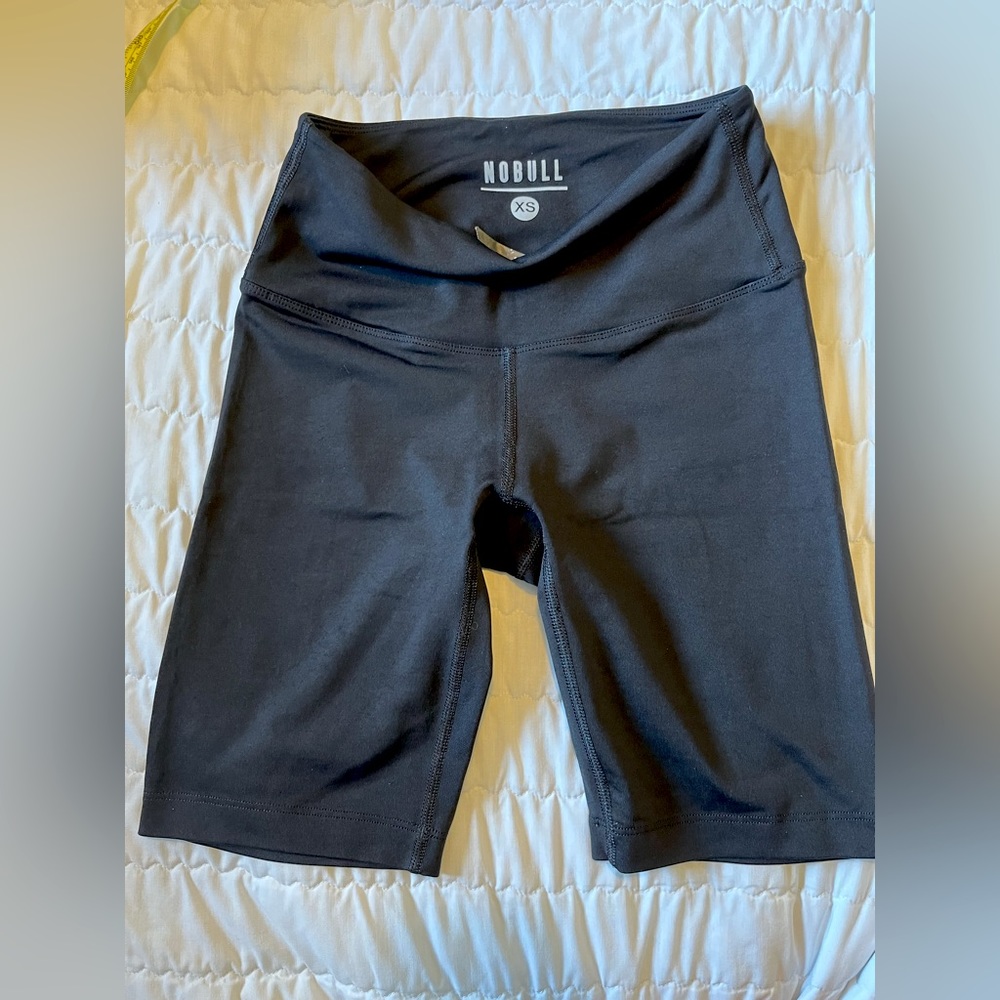 Nobull black biker shorts XS 8”
